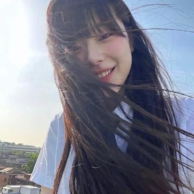 穿着旗袍的女孩